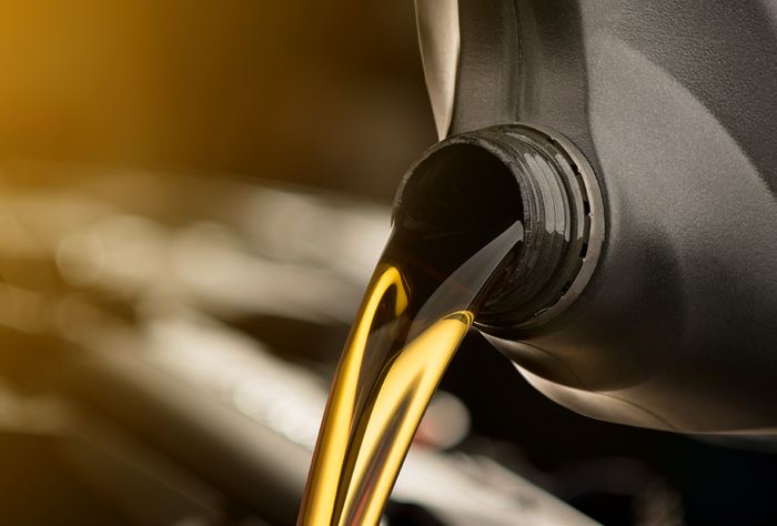 Engine oil pouring